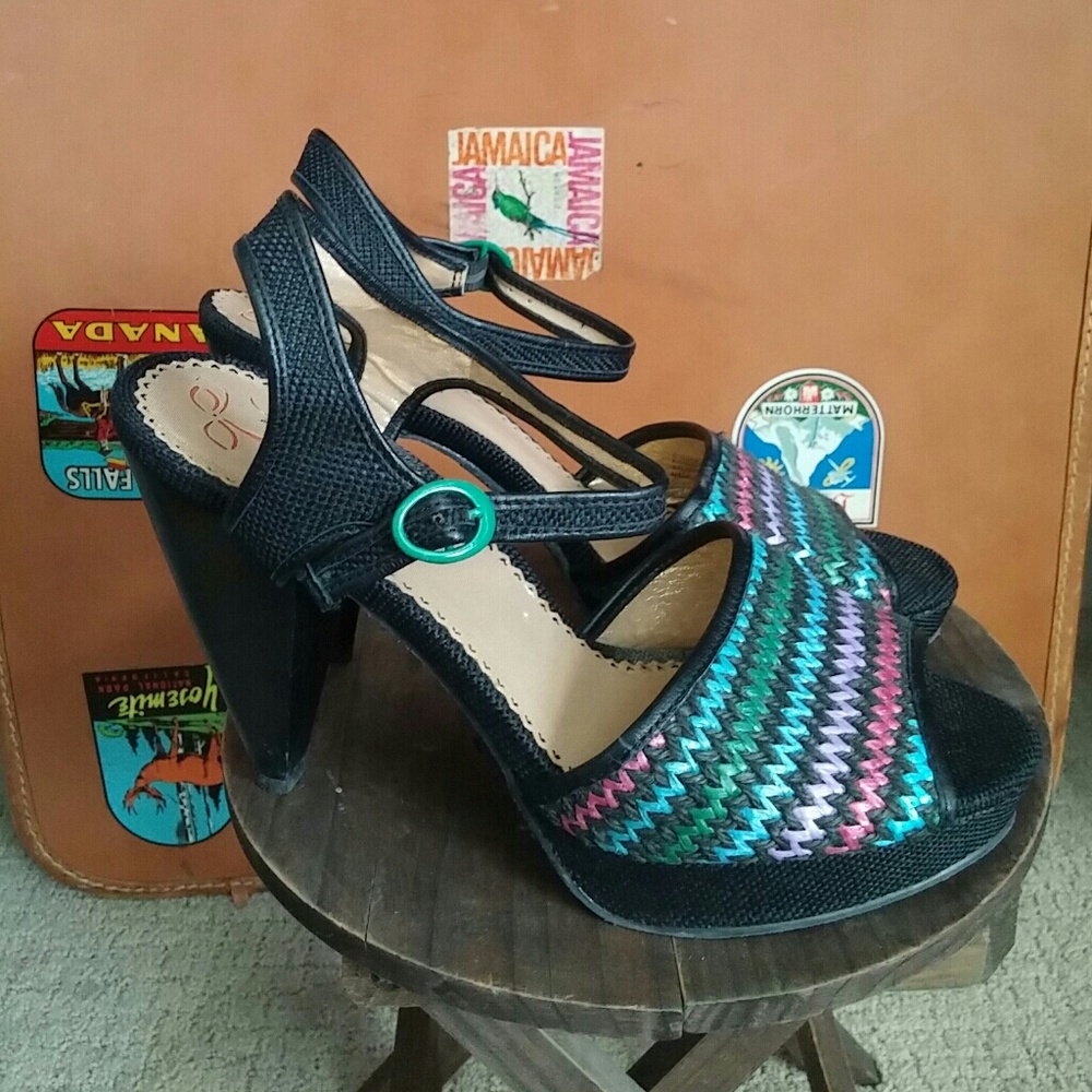 Poetic Licence Raffia Multi-Color Sandals 39.5/8.5